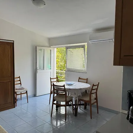 Ruzica Near The Beach, Sabunike Apartment Privlaka (Zadar)