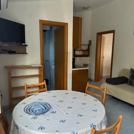 Appartamento Ruzica 100 Meters From The - Ta Leut Agency