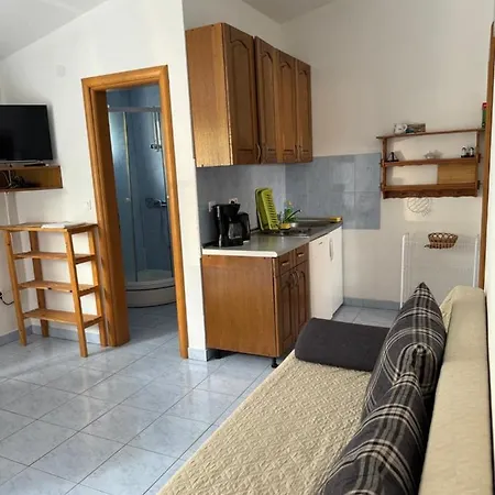 Ruzica 100 Meters From The - Ta Leut Agency * Privlaka (Zadar)