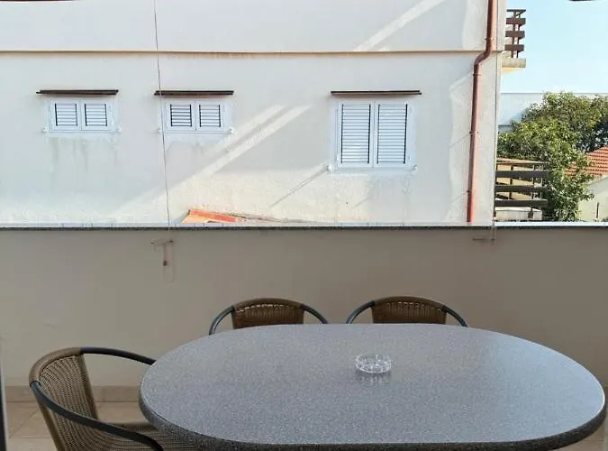 Apartmán Ruzica 100 Meters From The - Ta Leut Agency
