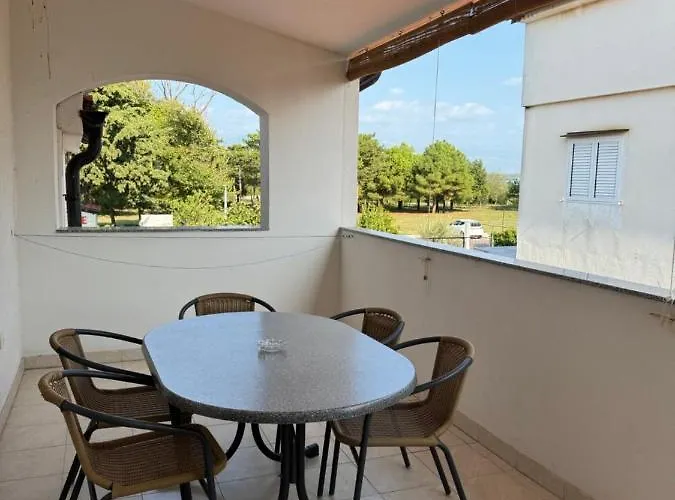 Apartmán Ruzica 100 Meters From The - Ta Leut Agency